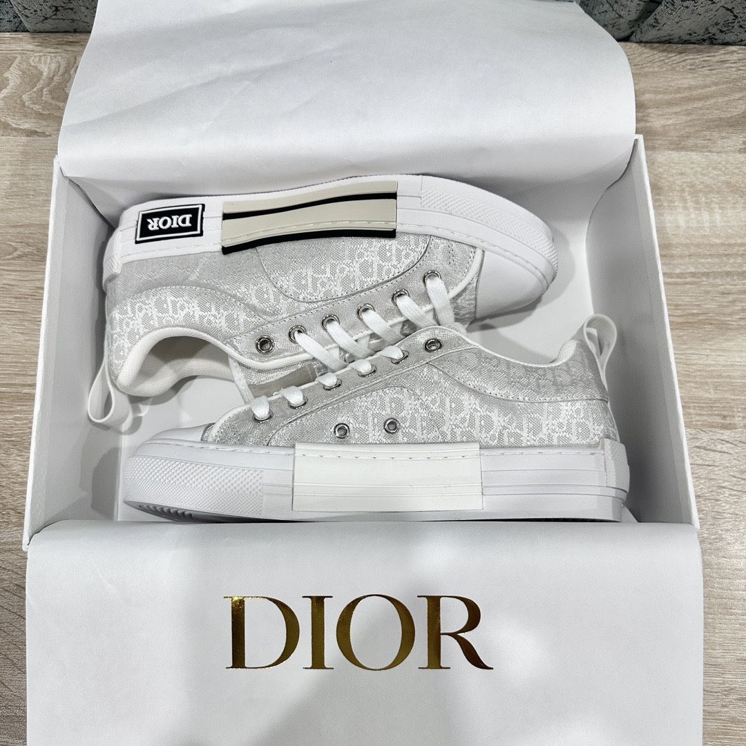 New Casual Shoes Pick a Color