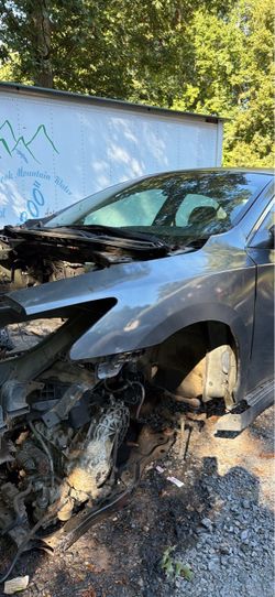 2009 Nissan Maxima PARTS. No title