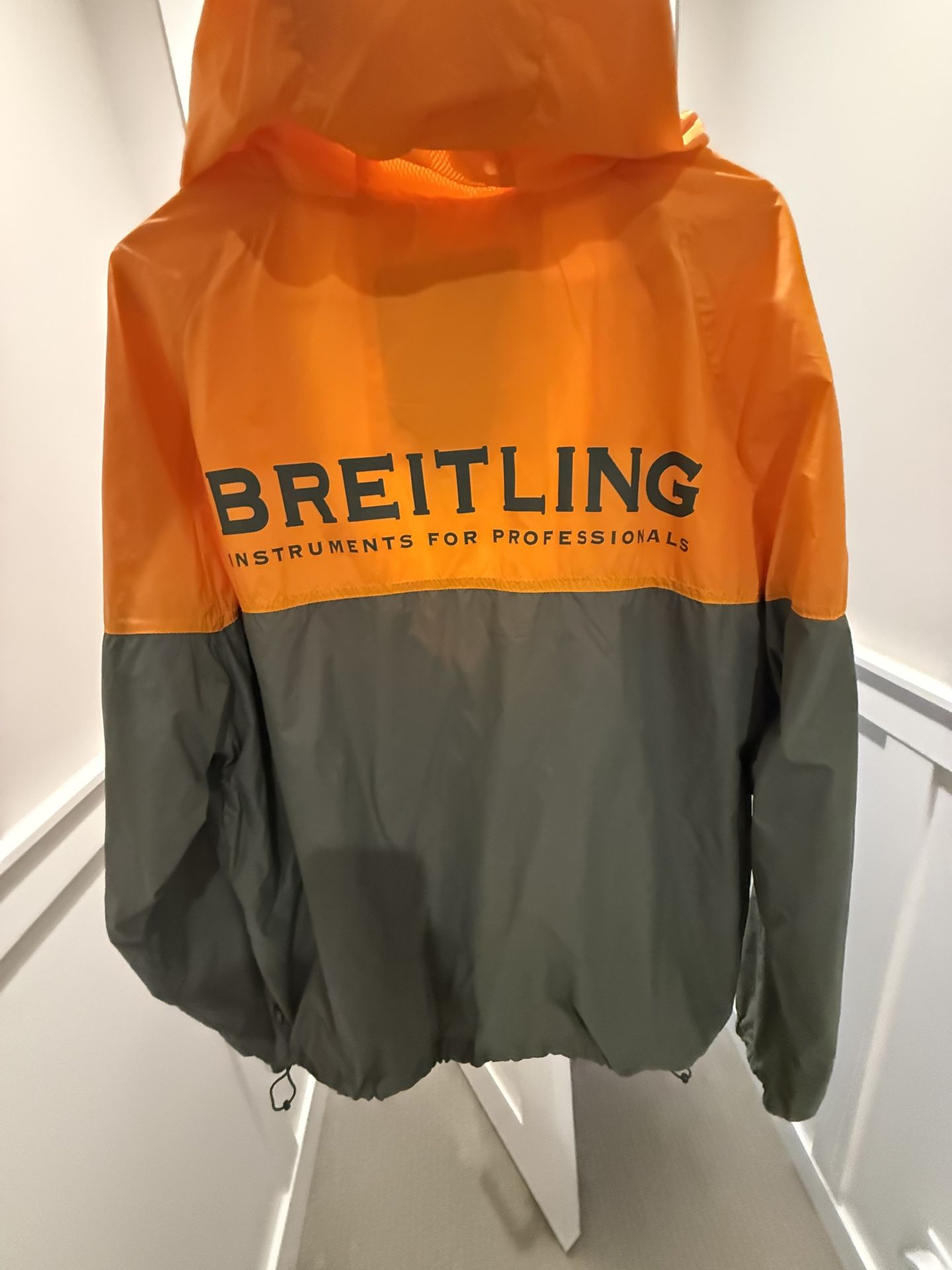 Rare Brightening Alpha Industries Inc. 2 XL