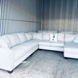 Luxurious High End Kevin Charles Modular Sectional Sofa w/Chaise