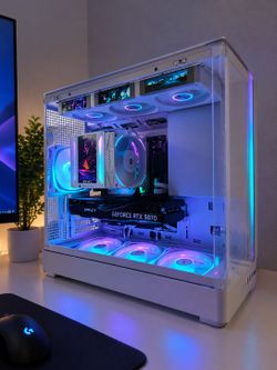Custom Gaming PC • RTX 5070 • R7 9700X • 1TB M.2 • Jonsbo ZC-360 • 32GB DDR5