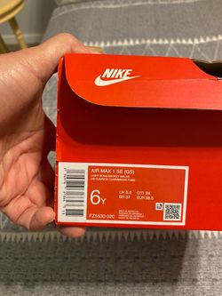 Nike Air Max 1 SE GS Size 6Y