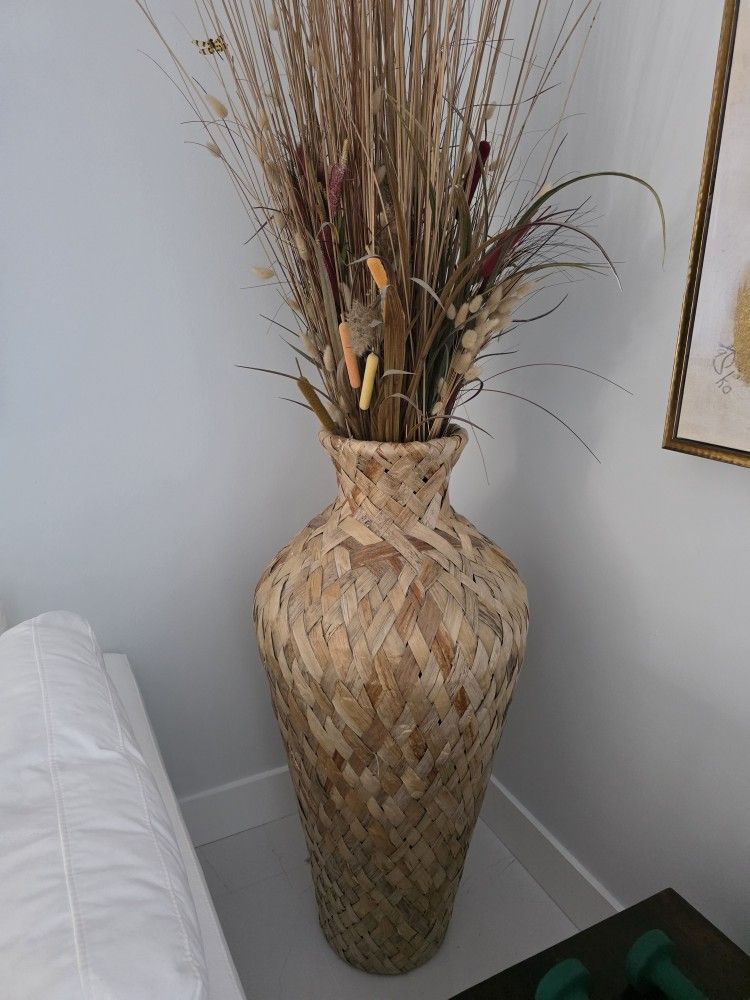 Rattan High Vase With Dead Nature Decor