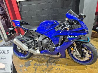 🏍️🔥 NEW 2026 YAMAHA YZF-R1 — TEAM YAMAHA BLUE 🔥🏍️