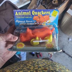 animal quacker's animated action toy