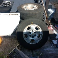 CHEVY 6 LUG RIMS $300