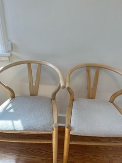 Daals Wishbone Dining Chairs – Set of 6 – Natural Wood & Boucle