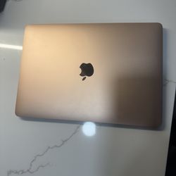 Selling MacBook Air M1 2020 8GB Memory, 256GB Storage