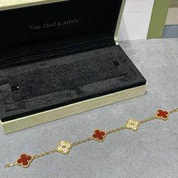 Ven Cleef Bracelet 