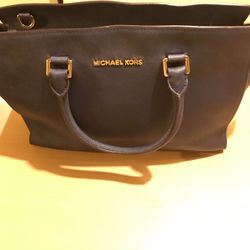 MICHAEL KORS LARGE PURSE DARK BLUE LEATHER TOP ZIP PURSE