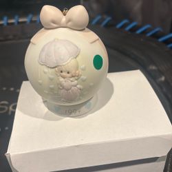 Precious Moments 1994 An Event Showered With Love CA