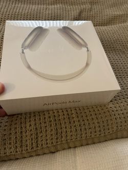 Apple AirPods Max Headphones
