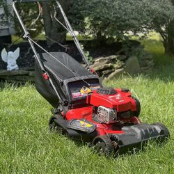 Troy Bilt 21” 3n1 Self Propelled Lawn Mower with Built in Deck Spout & More 