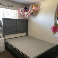 Queen Size bed frame 