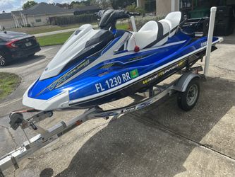 2018 Yamaha VX cruiser HO High output 1.8 wave runner