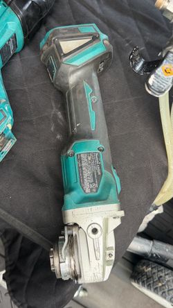Makita XAG25 Cordless Angle Grinder