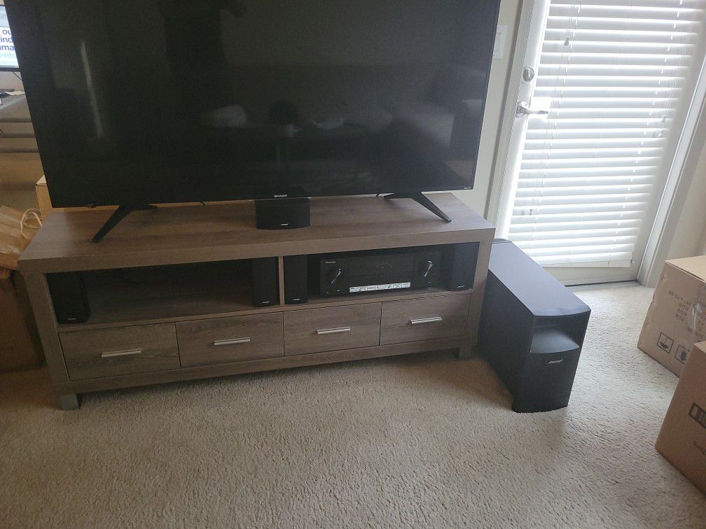 Bose Acoustimass 10 5.1 Home theater System