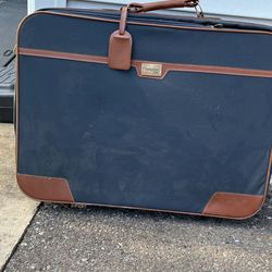 Suit Case 