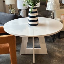 Round White Table/ New / 48”x30”/ Dining -Kitchen-Office - Delivery 🚚 