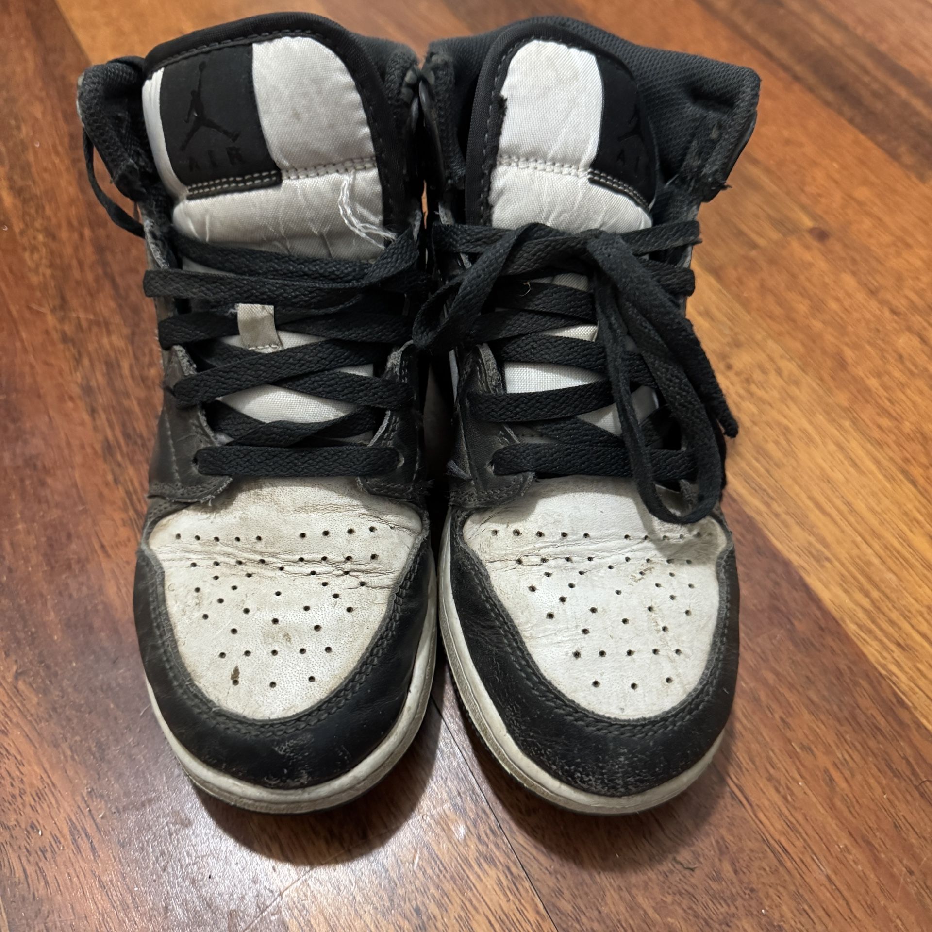 Little Jordan Sneakers