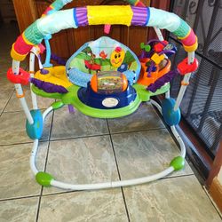 BABY EINSTEIN MUSICAL JUMPEROO