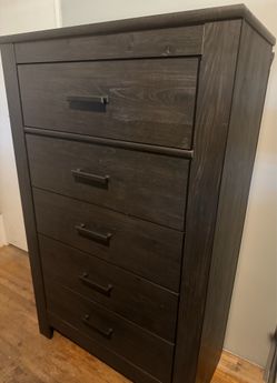 34” Dresser