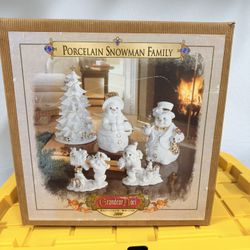 Vintage Grandeur Noel Collectors Edition 2000 Christmas Porcelain Snowman Family