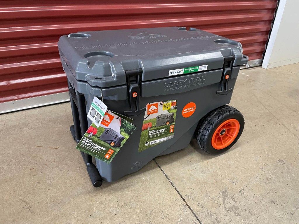 Ozark Trail 45 Quart Hard Sided Cooler on wheels