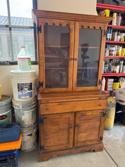 Ethan Allen Wooden Hutch Cabinet with Glass Doors