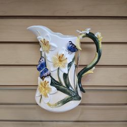 37oz Ceramic Pitcher _ Butterflies & Flowers ( NEW ) purple / green / yellow / white