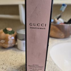 Gucci 580c Foundation 
