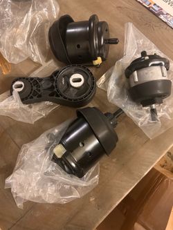 Engine Motor and Transmission Mount Kit