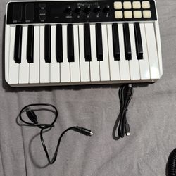 IK Multimedia iRig Keys I/O Keyboard Controller