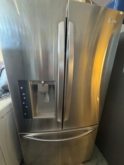LG FRENCH DOOR REFRIGERATOR PRETTY DECENT