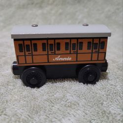 Vintage 1990s Annie Train Thomas Wooden Railway Flat Magnet Wood Staples.
