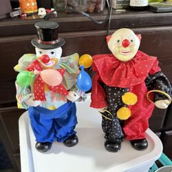 Two Parcelan Classic  Music  Clowns With Music