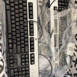 4 HP Keyboards