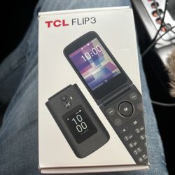 Brands new unlocked tlc 3 flip phone