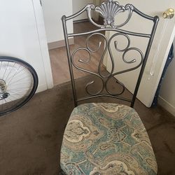 Dining Room Chairs(4)