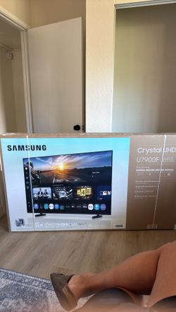 Brand new 65 in Samsung TV