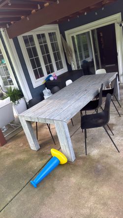 Article 86.5” Outdoor dining table with chairs