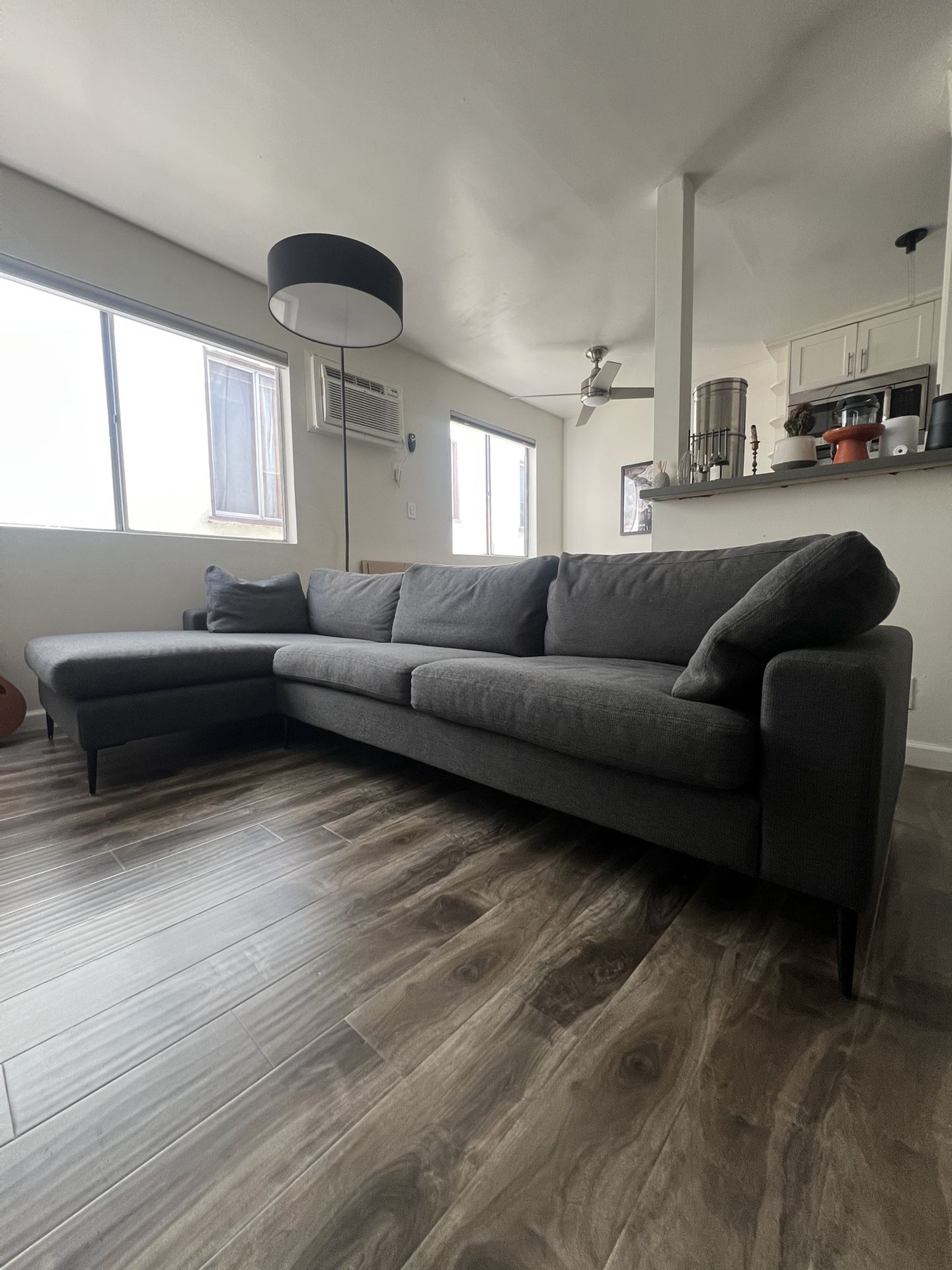 Article Nova Sofa - 114”