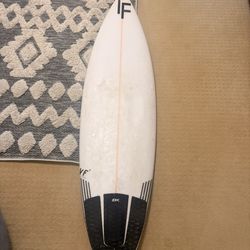 IF Surfboard 5’11