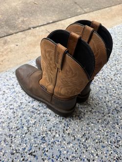 WORK BOOTS