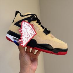 Jordan 4 Retro ”Pizza” (GS)  Size 5.5Y