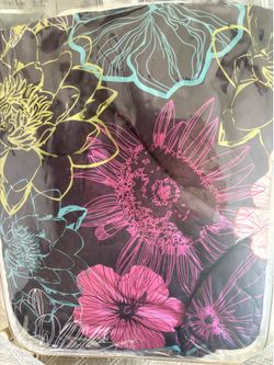 Comforter set Full like new good condition
