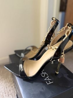 Fashion Nova Size 8