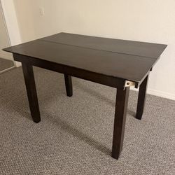 Wooden Expandable Table
