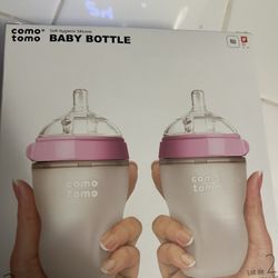 Comotomo Baby Bottles 