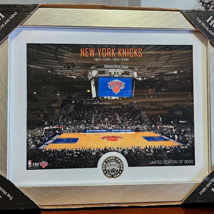 New York Knicks Collectable & Coin